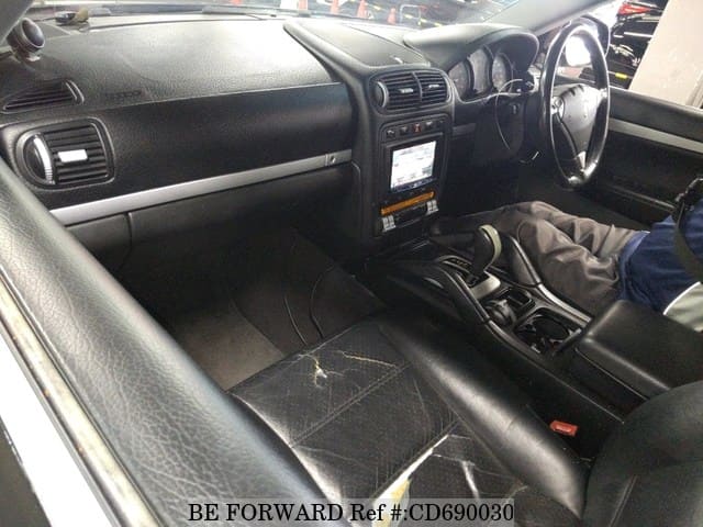 2005 PORSCHE CAYENNE image 4