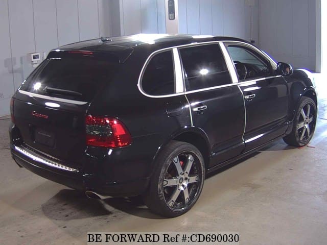 2005 PORSCHE CAYENNE image 2