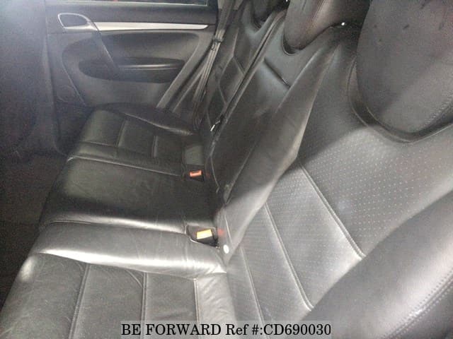 2005 PORSCHE CAYENNE image 5
