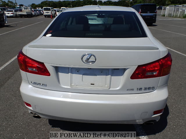 2007 LEXUS IS image 4
