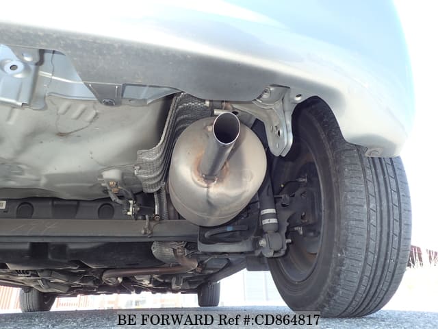 2009 TOYOTA VITZ F LIMITED image 16