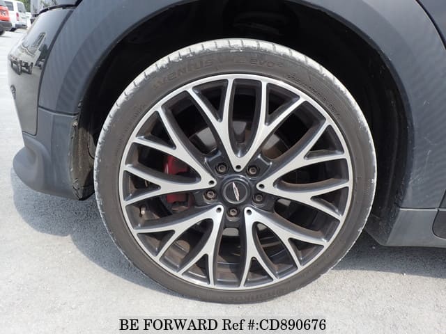 2013 BMW MINI JOHN COOPER WORKS CROSSOVER image 9