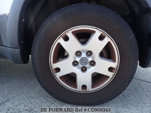 2005 FORD ESCAPE XLT image 12