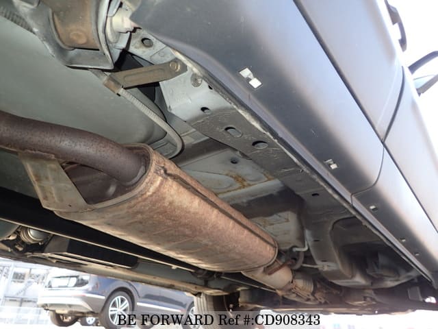 2005 FORD ESCAPE XLT image 22