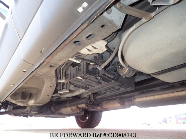 2005 FORD ESCAPE XLT image 18