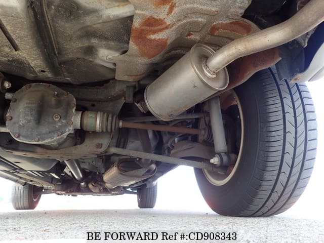 2005 FORD ESCAPE XLT image 16