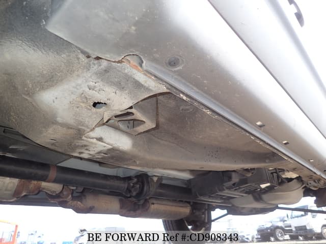 2005 FORD ESCAPE XLT image 17