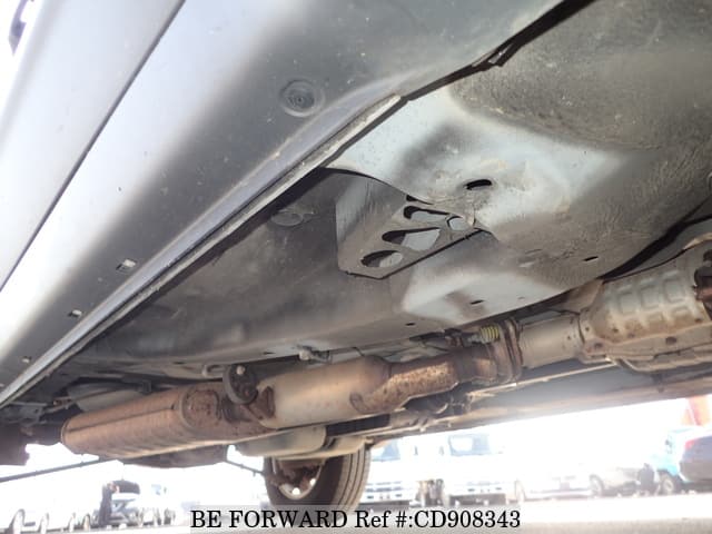 2005 FORD ESCAPE XLT image 23