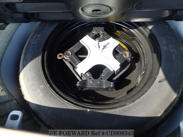2005 FORD ESCAPE XLT image 29