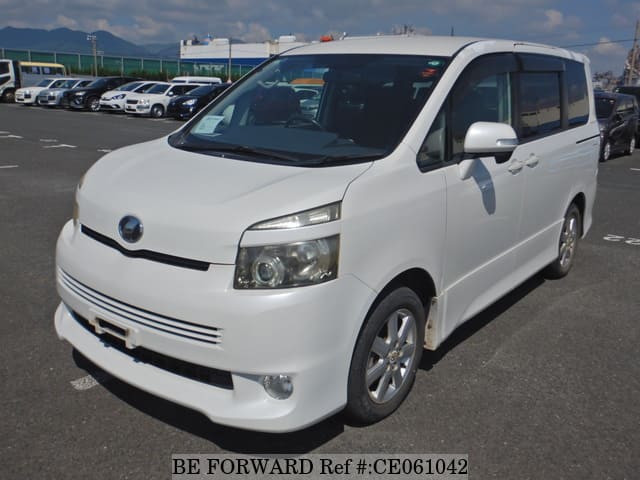 2009 TOYOTA VOXY Z