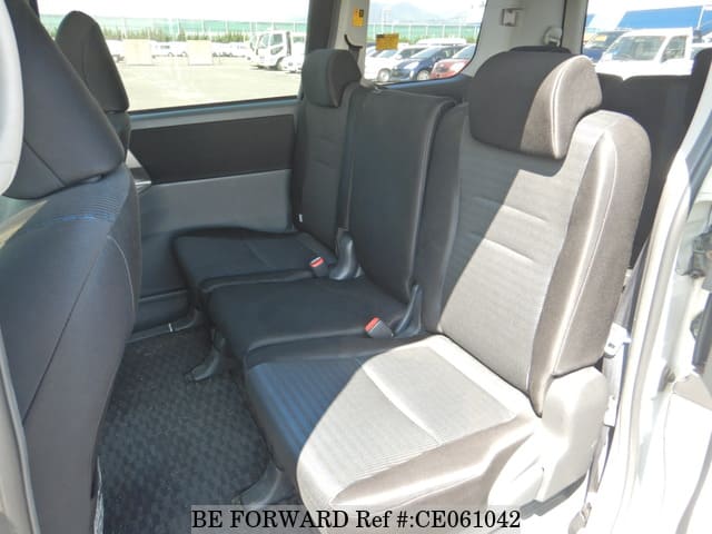 2009 TOYOTA VOXY Z image 27