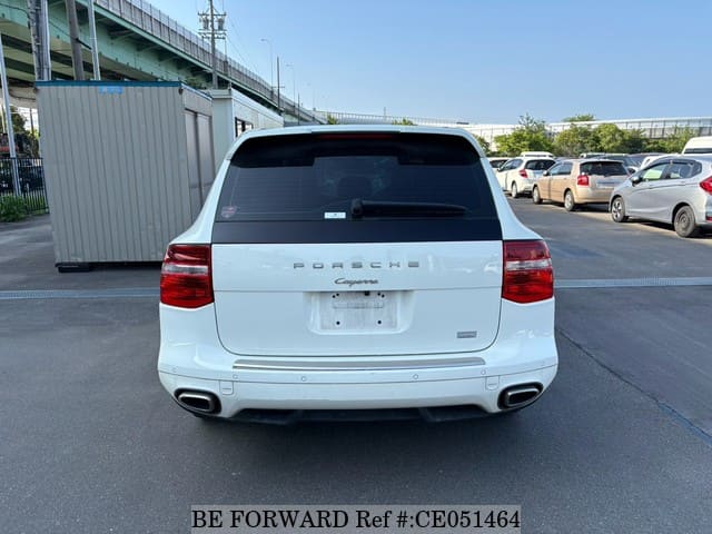2009 PORSCHE CAYENNE image 4