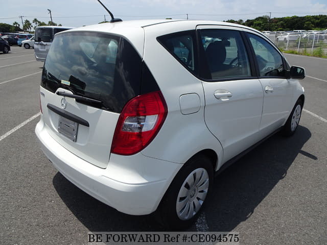 2012 MERCEDES-BENZ A-CLASS A180 image 5