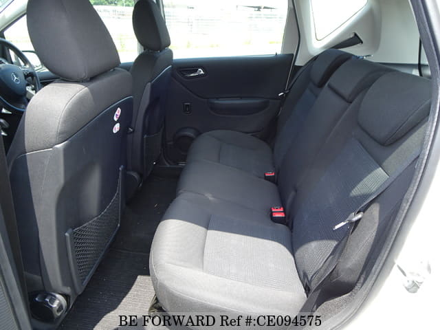 2012 MERCEDES-BENZ A-CLASS A180 image 27