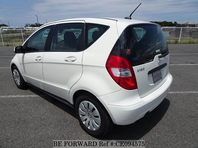 2012 MERCEDES-BENZ A-CLASS A180 image 3