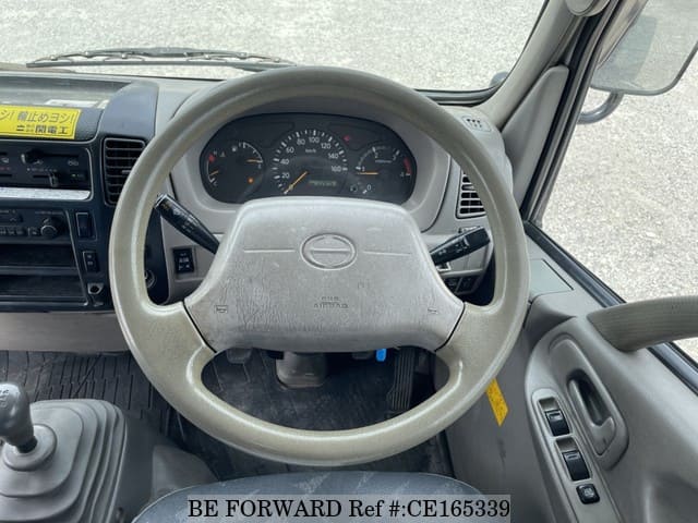 2005 HINO DUTRO image 22