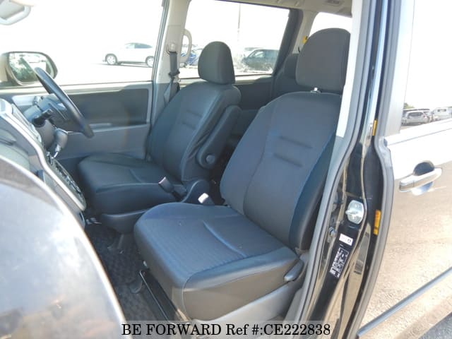 2009 TOYOTA VOXY ZS image 26