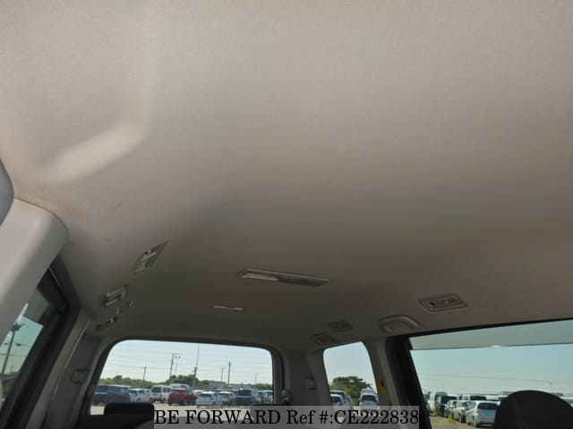2009 TOYOTA VOXY ZS image 24