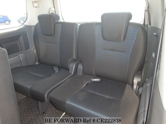 2009 TOYOTA VOXY ZS image 28