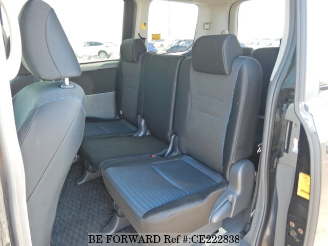 2009 TOYOTA VOXY ZS image 27