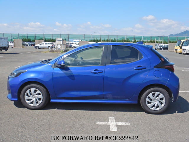 Toyota YARIS HYBRID X — фото 2