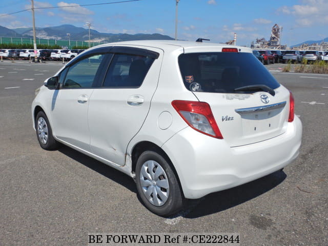 Toyota VITZ F SMILE EDITION — фото 3