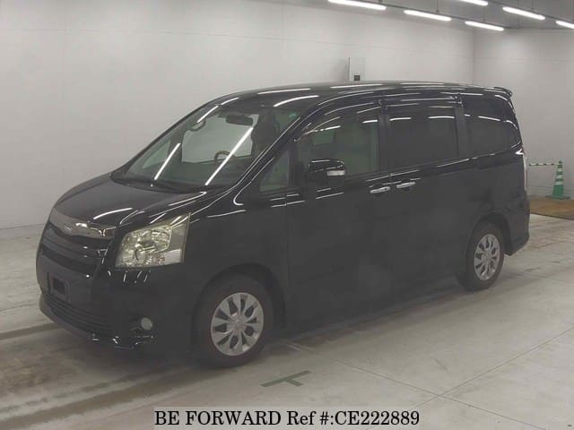 Toyota NOAH S — фото 1