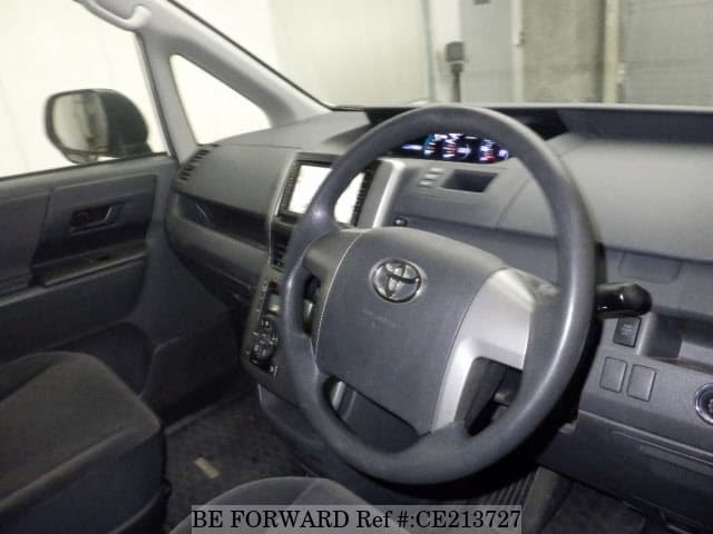 2009 TOYOTA VOXY X L EDITION image 3