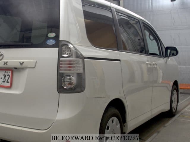 2009 TOYOTA VOXY X L EDITION image 6