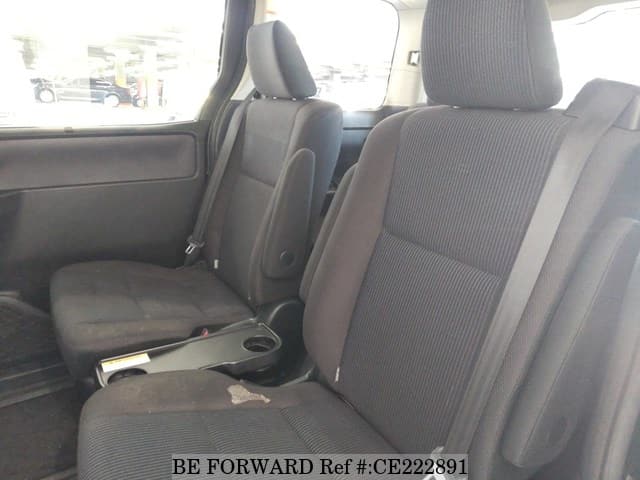 Toyota NOAH HYBRID X DELIGHT PLUS — фото 5