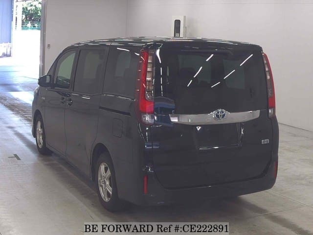 Toyota NOAH HYBRID X DELIGHT PLUS — фото 3