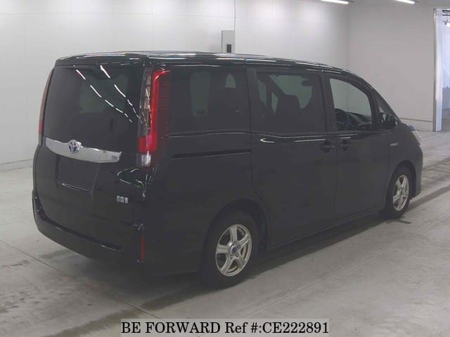 Toyota NOAH HYBRID X DELIGHT PLUS — фото 2
