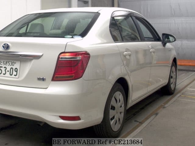 Toyota COROLLA AXIO HYBRID — фото 5