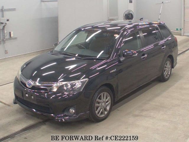Toyota COROLLA FIELDER HYBRID G AERO TOURER WXB — фото 1
