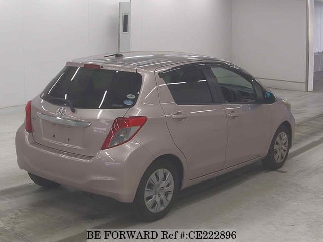 Toyota VITZ U — фото 2