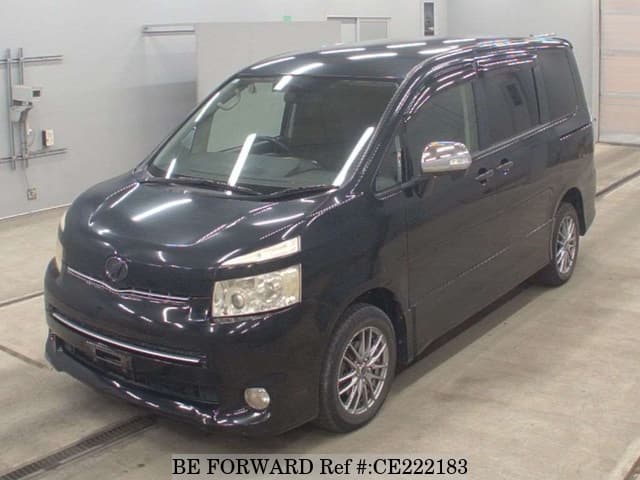 Toyota VOXY ZS KIRAMEKI 2 — фото 1