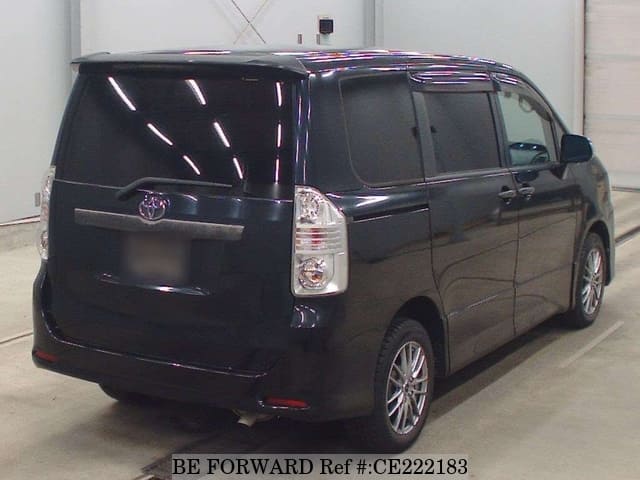 Toyota VOXY ZS KIRAMEKI 2 — фото 2