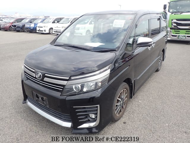 Toyota VOXY ZS KIRAMEKI 2 — фото 1