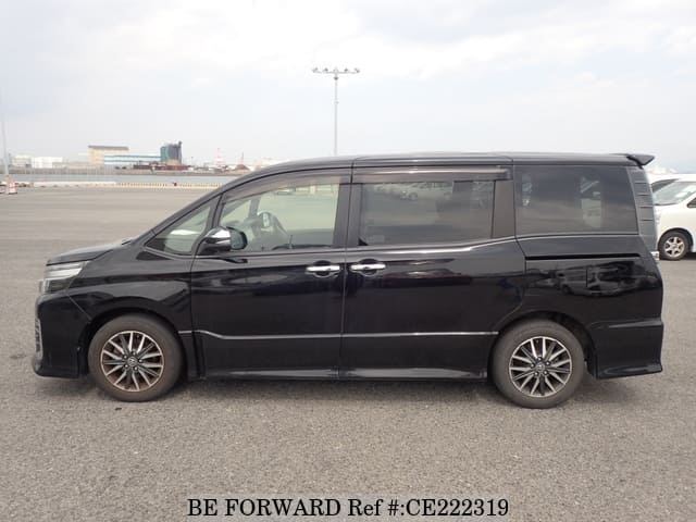 Toyota VOXY ZS KIRAMEKI 2 — фото 2