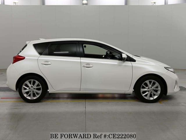 Toyota AURIS 150X S PACKAGE — фото 4