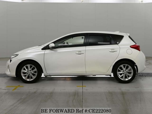 Toyota AURIS 150X S PACKAGE — фото 5