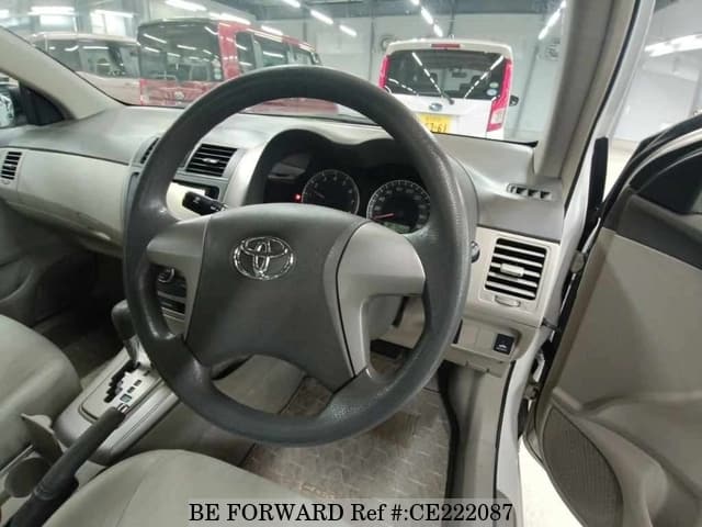 Toyota COROLLA AXIO G — фото 3
