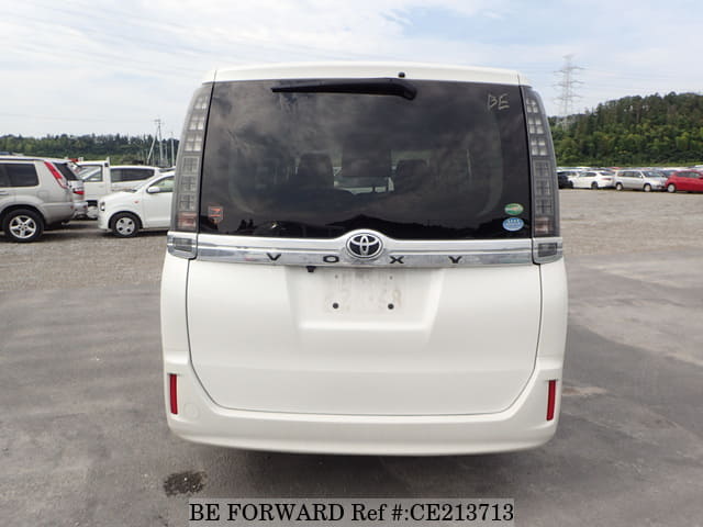 Toyota VOXY X C PACKAGE — фото 4