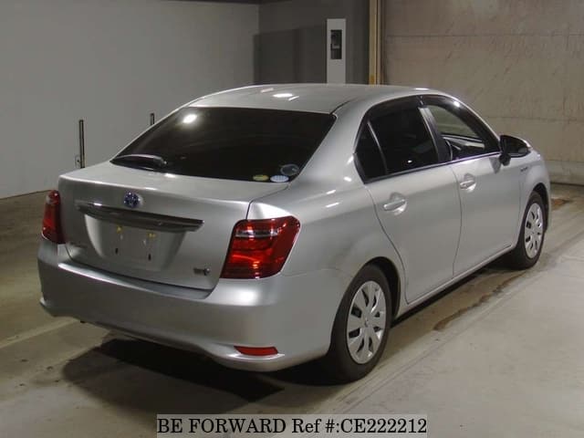 Toyota COROLLA AXIO HYBRID — фото 2