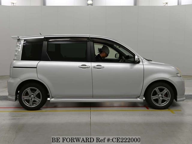 Toyota SIENTA X L PACKAGE A TYPE — фото 4