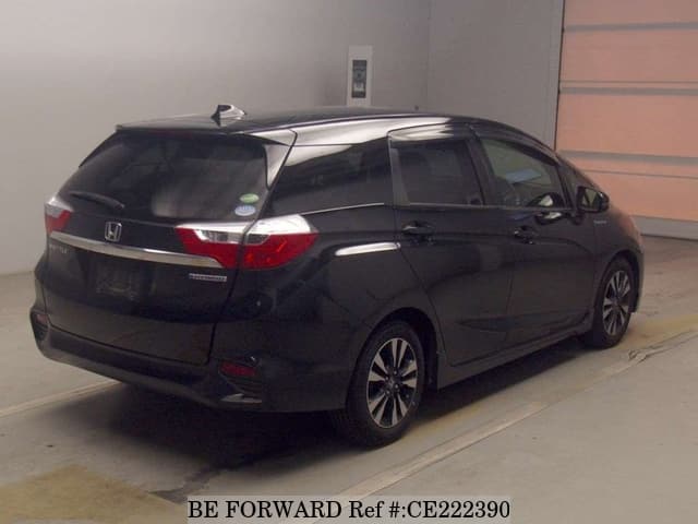Honda SHUTTLE HYBRID X STYLE EDITION — фото 2