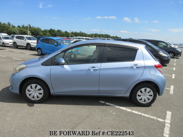 Toyota VITZ F — фото 2