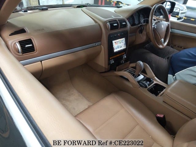 2008 PORSCHE CAYENNE image 4