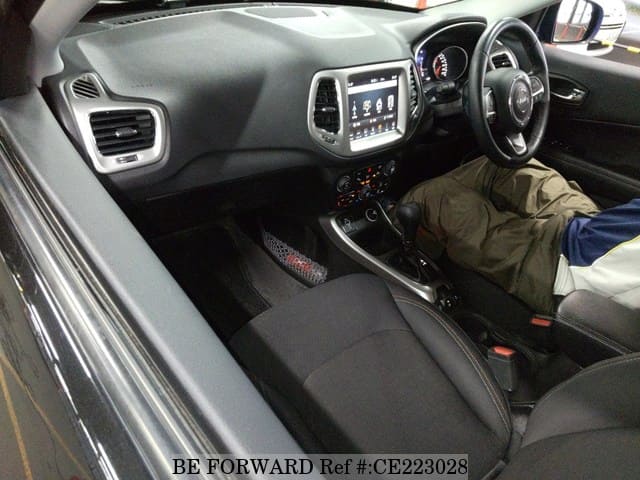 JEEP COMPASS LONGITUDE — фото 4