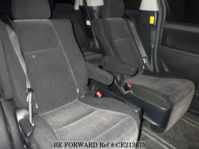 Toyota VELLFIRE 2.4Z — фото 4